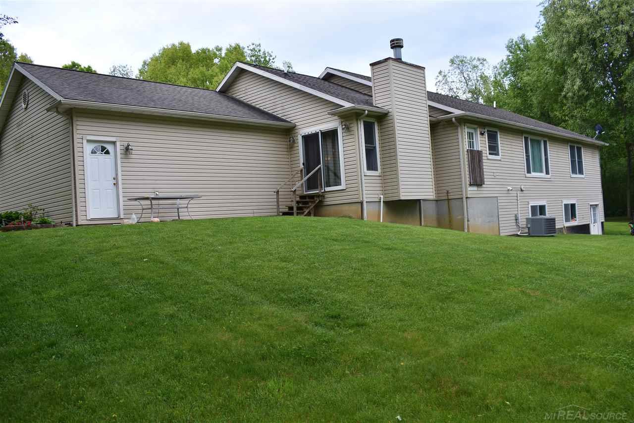 3924 Gregory Road Lake Orion, MI 48359 - Photo 42 of 45