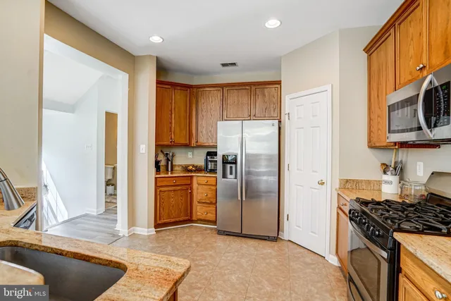 $3,450 | 8535 Wyngate Manor Court, Alexandria, VA 22309