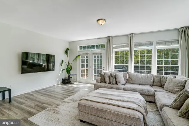 $3,450 | 8535 Wyngate Manor Court, Alexandria, VA 22309