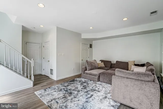 $3,450 | 8535 Wyngate Manor Court, Alexandria, VA 22309