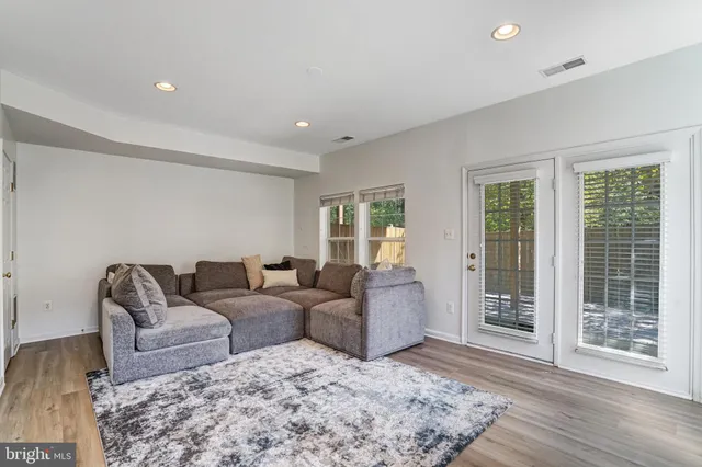 $3,450 | 8535 Wyngate Manor Court, Alexandria, VA 22309