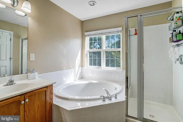 $3,450 | 8535 Wyngate Manor Court, Alexandria, VA 22309