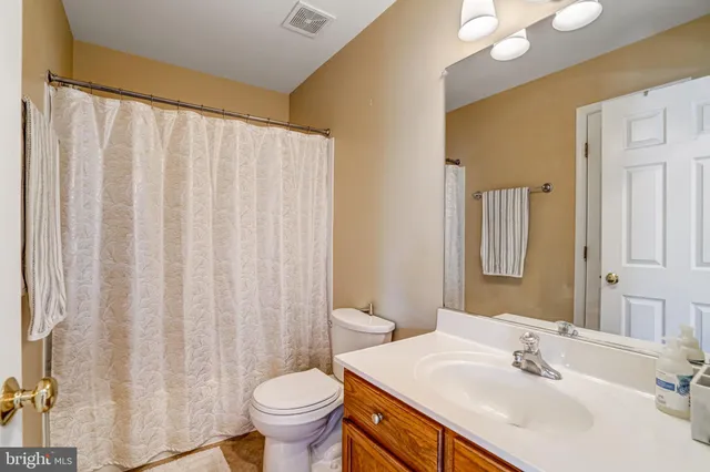 $3,450 | 8535 Wyngate Manor Court, Alexandria, VA 22309