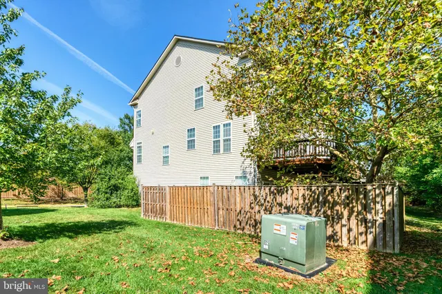 $3,450 | 8535 Wyngate Manor Court, Alexandria, VA 22309