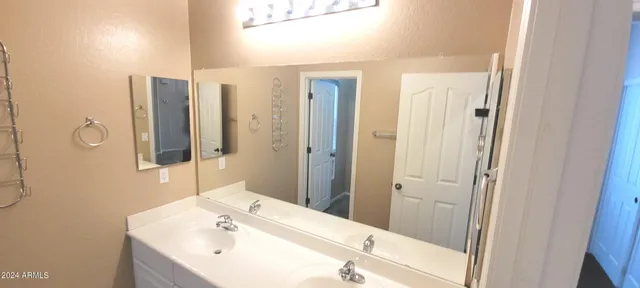 $2,195 | 11537 East Sebring Avenue, Mesa, AZ 85212