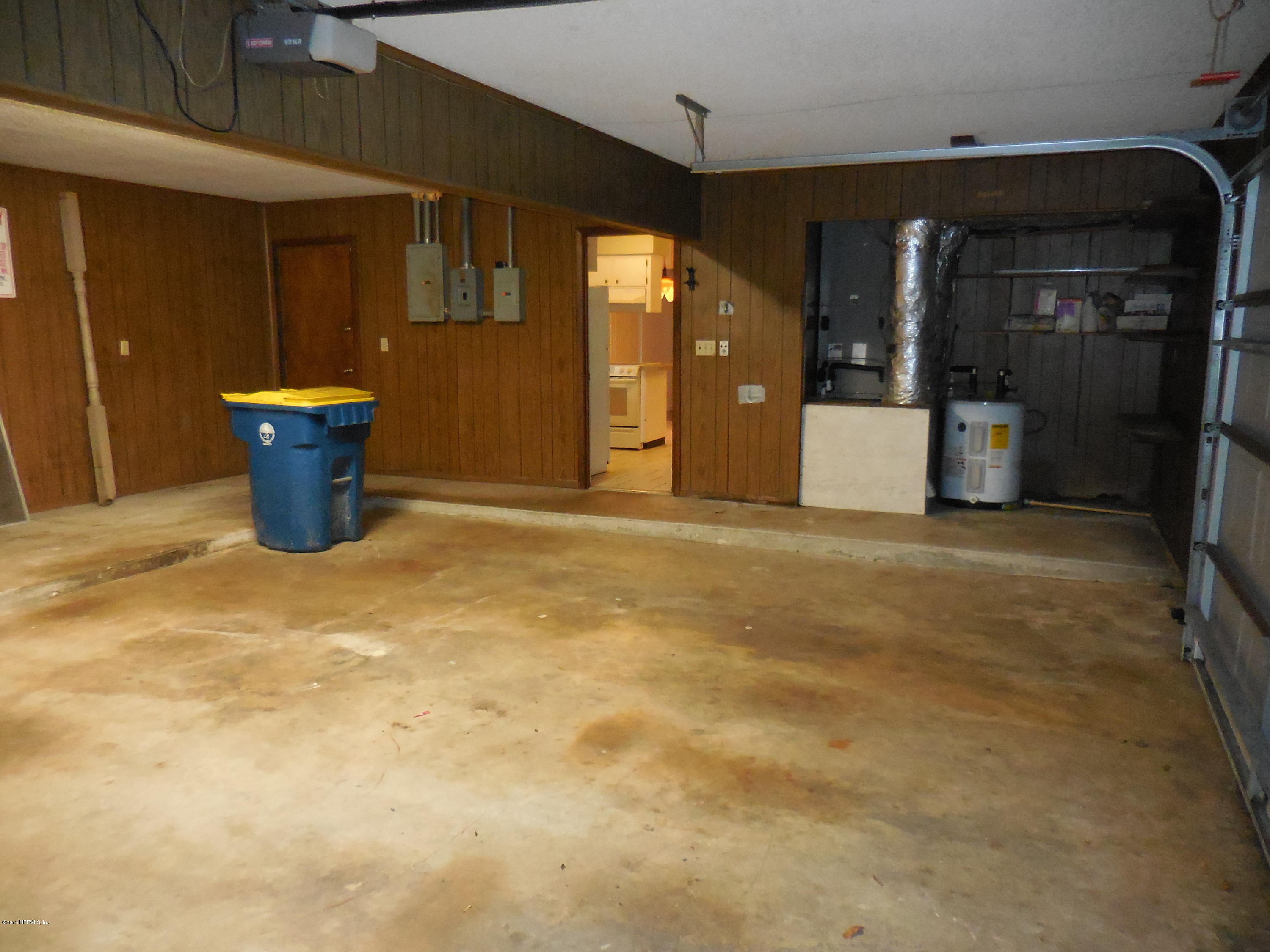 10402 Tulsa Road Jacksonville, FL 32218 - Photo 6 of 34 a view of a storage & utility room