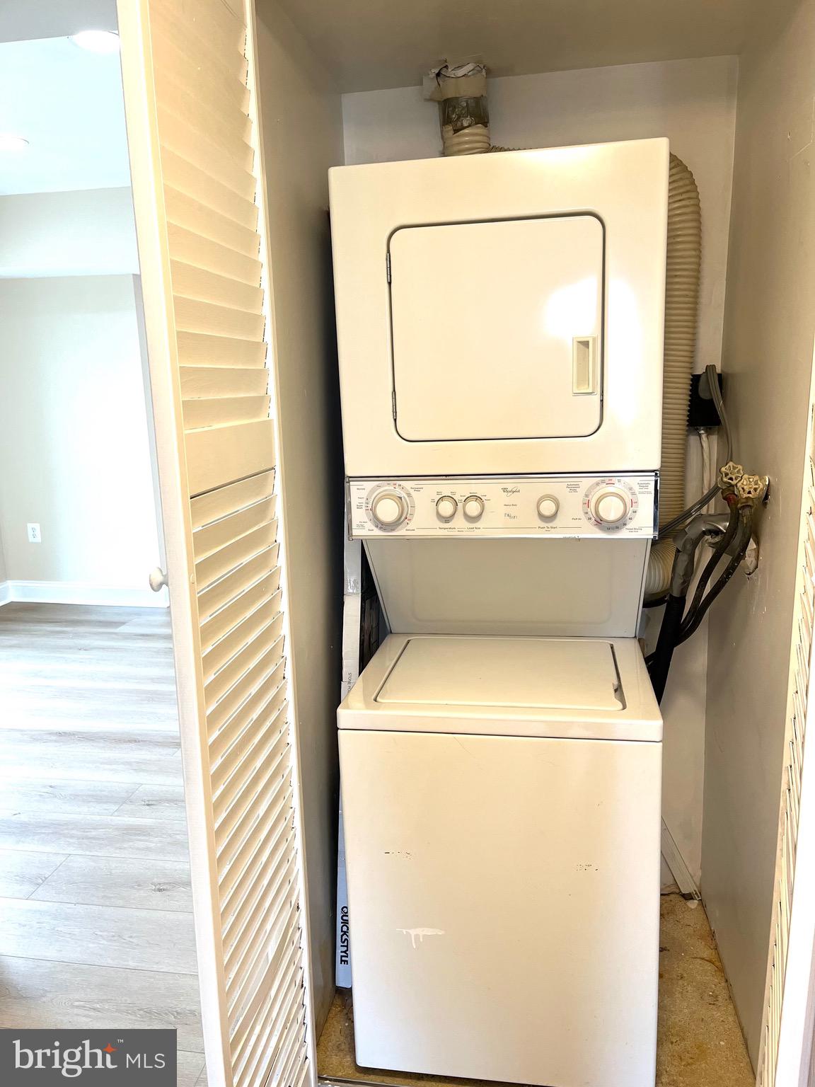 17804 Buehler Road, Unit 3B2 Olney, MD 20832 - Photo 15 of 18 Laundry