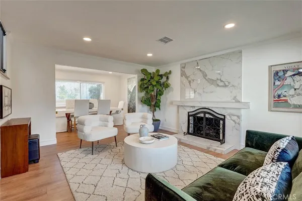 $999,999 | 10214 Hanna Avenue, Chatsworth, CA 91311