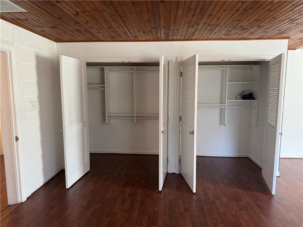 411 Water Works Road Sewickley, PA 15143 - Photo 31 of 36 a view of empty room with wooden floor