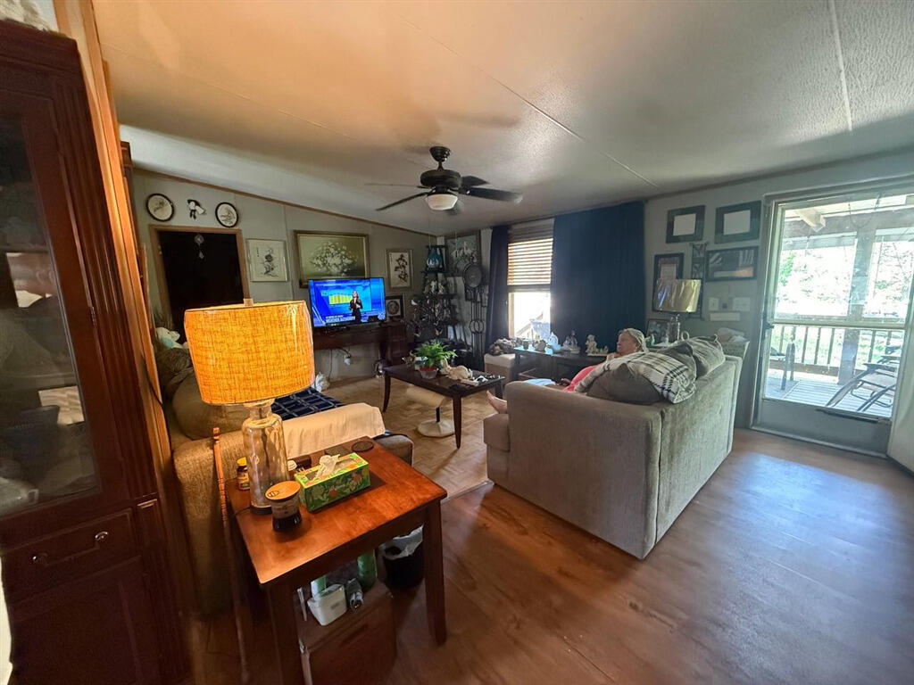 5398 Old Country Road Bedford, VA 24523 - Photo 15 of 25 20259815_202598_S
