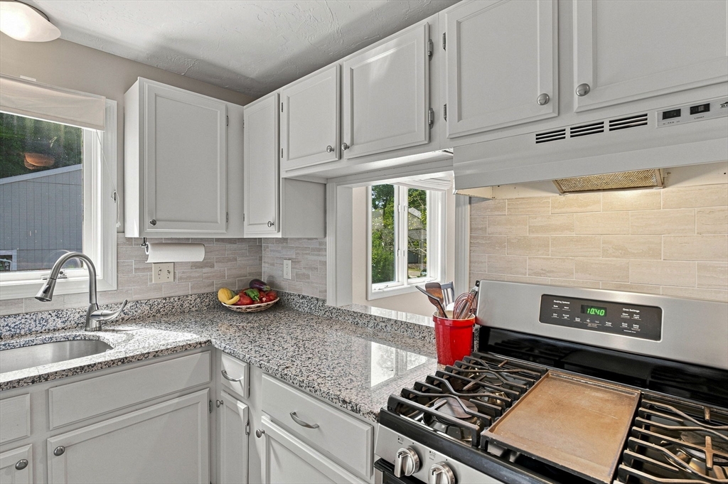 11 Coventry Road, Unit 11 Grafton, MA 01519 - Photo 11 of 31 Gallery Image 11