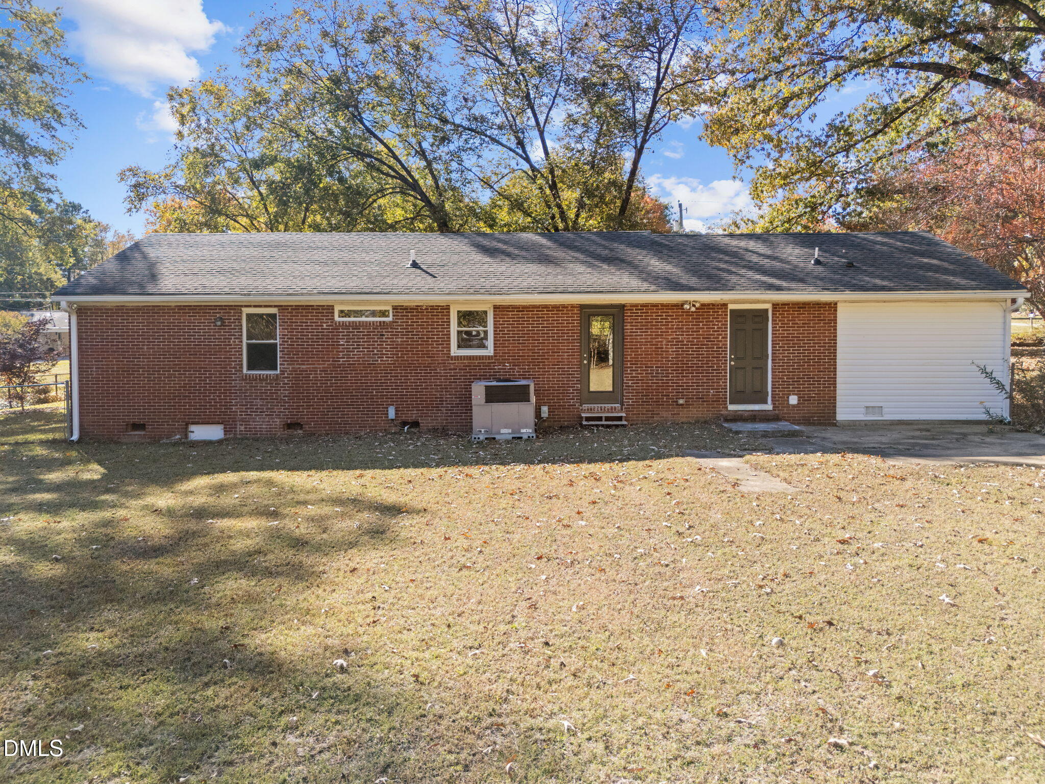 518 Kenway Street Garner, NC 27529 - Photo 13 of 14 front view of a house with a yard