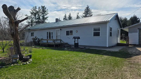 $179,900 | 14 5th Street, Morley, MI 49336