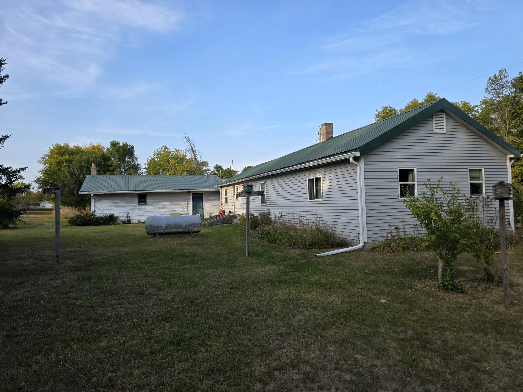 14 5th Street Morley, MI 49336 - Photo 4 of 51 2