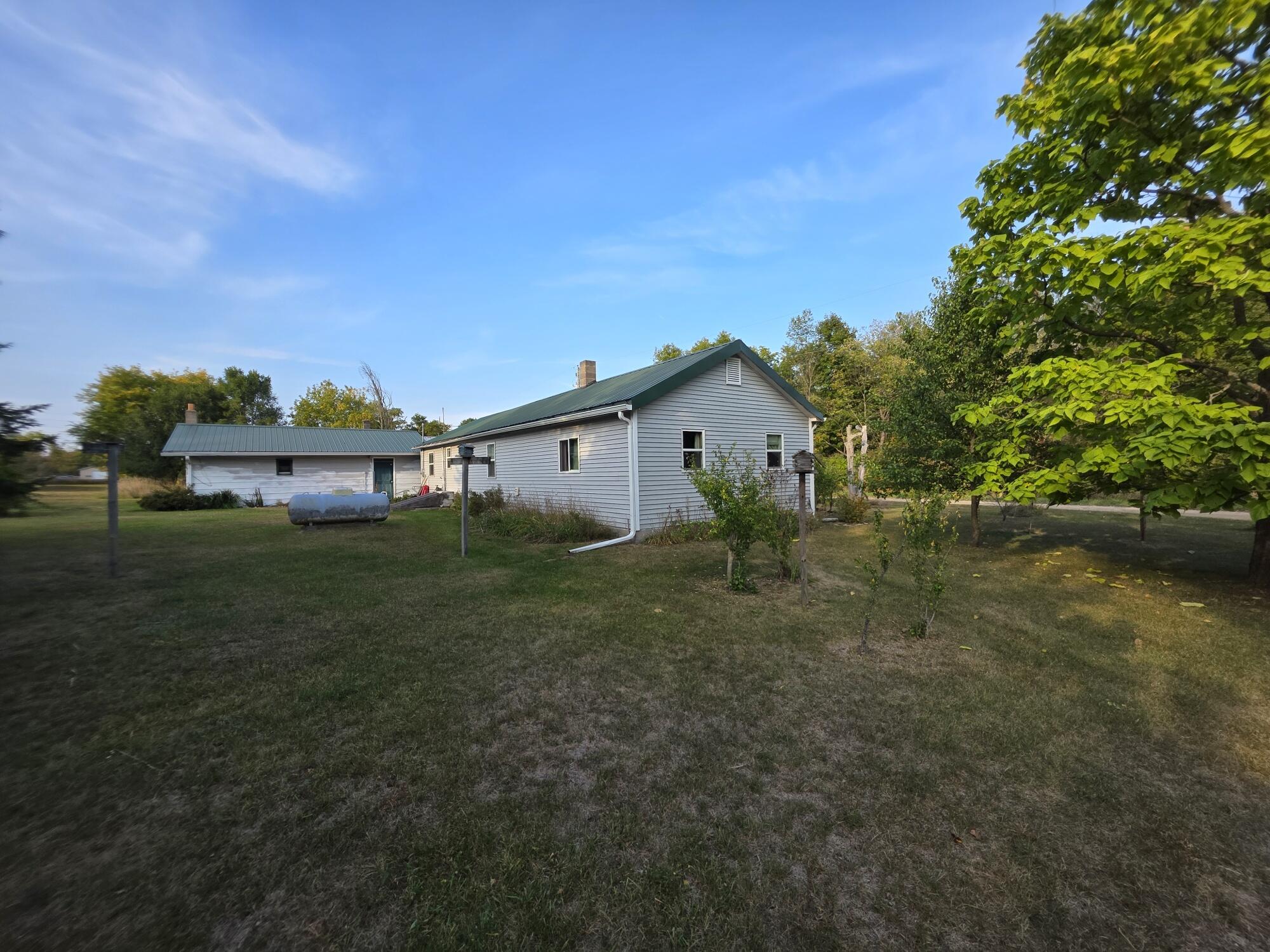 14 5th Street Morley, MI 49336 - Photo 5 of 51 3