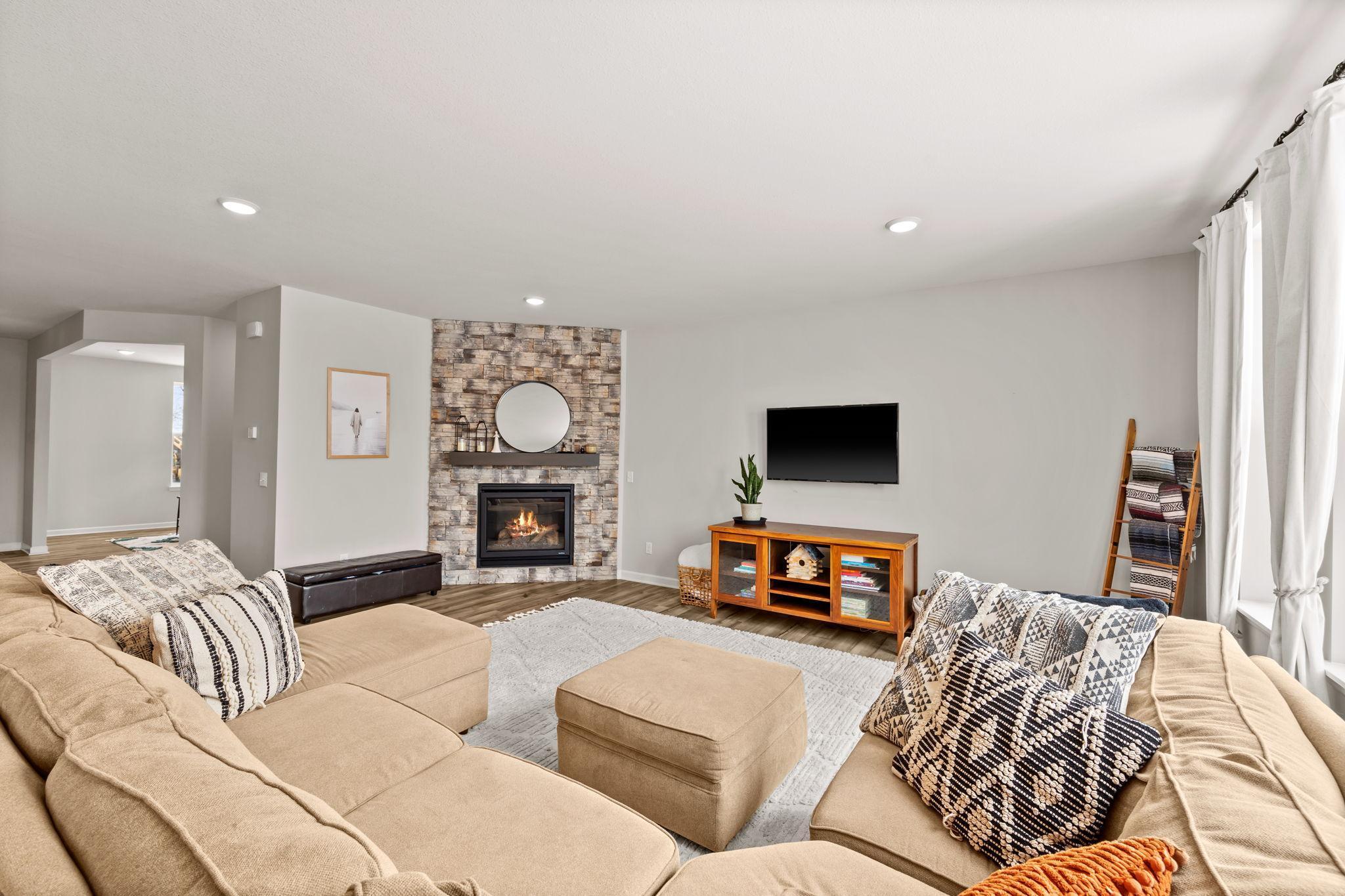 19589 105th Avenue Corcoran, MN 55374 - Photo 14 of 34