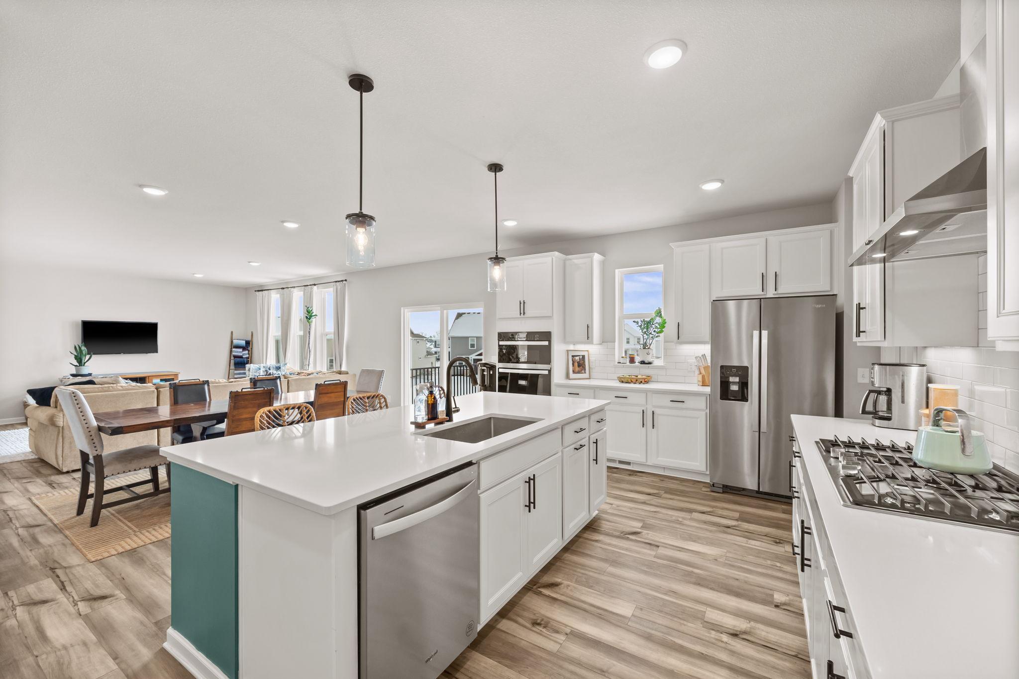 19589 105th Avenue Corcoran, MN 55374 - Photo 8 of 34