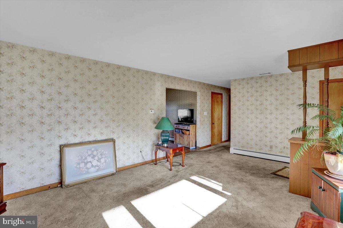9 Annabeth Road Oley, PA 19547 - Photo 5 of 33