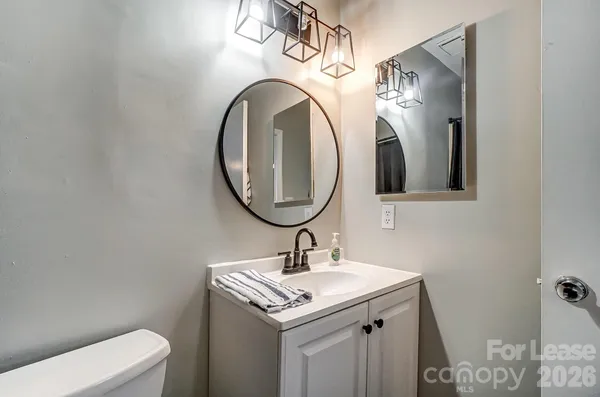 $2,400 | 8518 Castle Pine Court, Charlotte, NC 28226