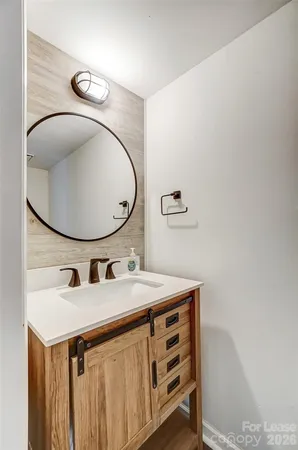 $2,400 | 8518 Castle Pine Court, Charlotte, NC 28226