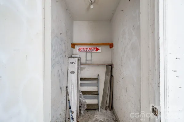 $2,400 | 8518 Castle Pine Court, Charlotte, NC 28226