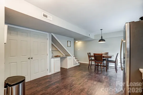 $2,400 | 8518 Castle Pine Court, Charlotte, NC 28226