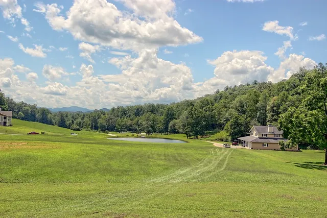 $1,495,000 | 299 Old Homestead Lane, Hayesville, NC 28904