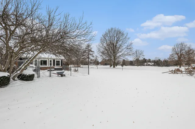 $469,000 | 318 Fairway Drive, Coldwater, MI 49036