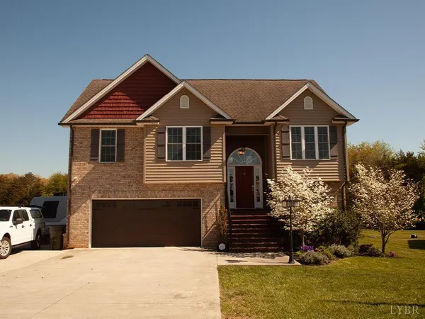 $449,000 | 4092 Thomas Jefferson Road, Forest, VA 24551