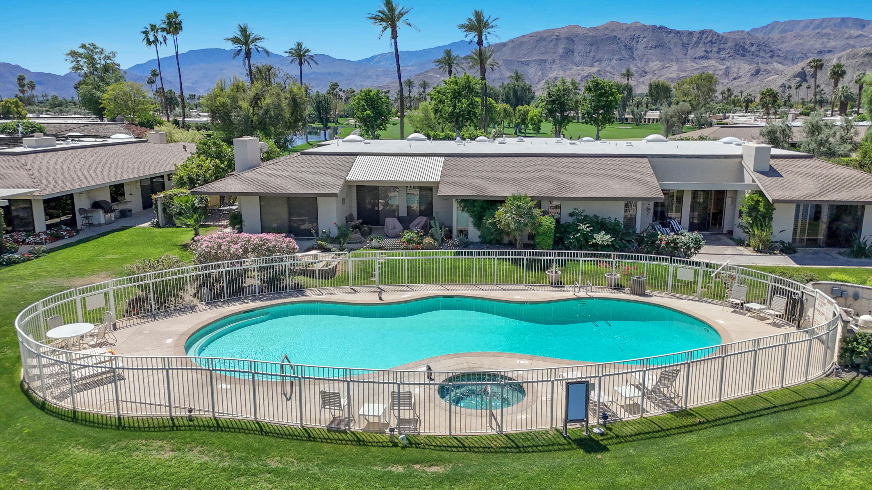 24 Columbia Drive Rancho Mirage, CA 92270 - Photo 14 of 58 PhotoApr042026,120443PM
