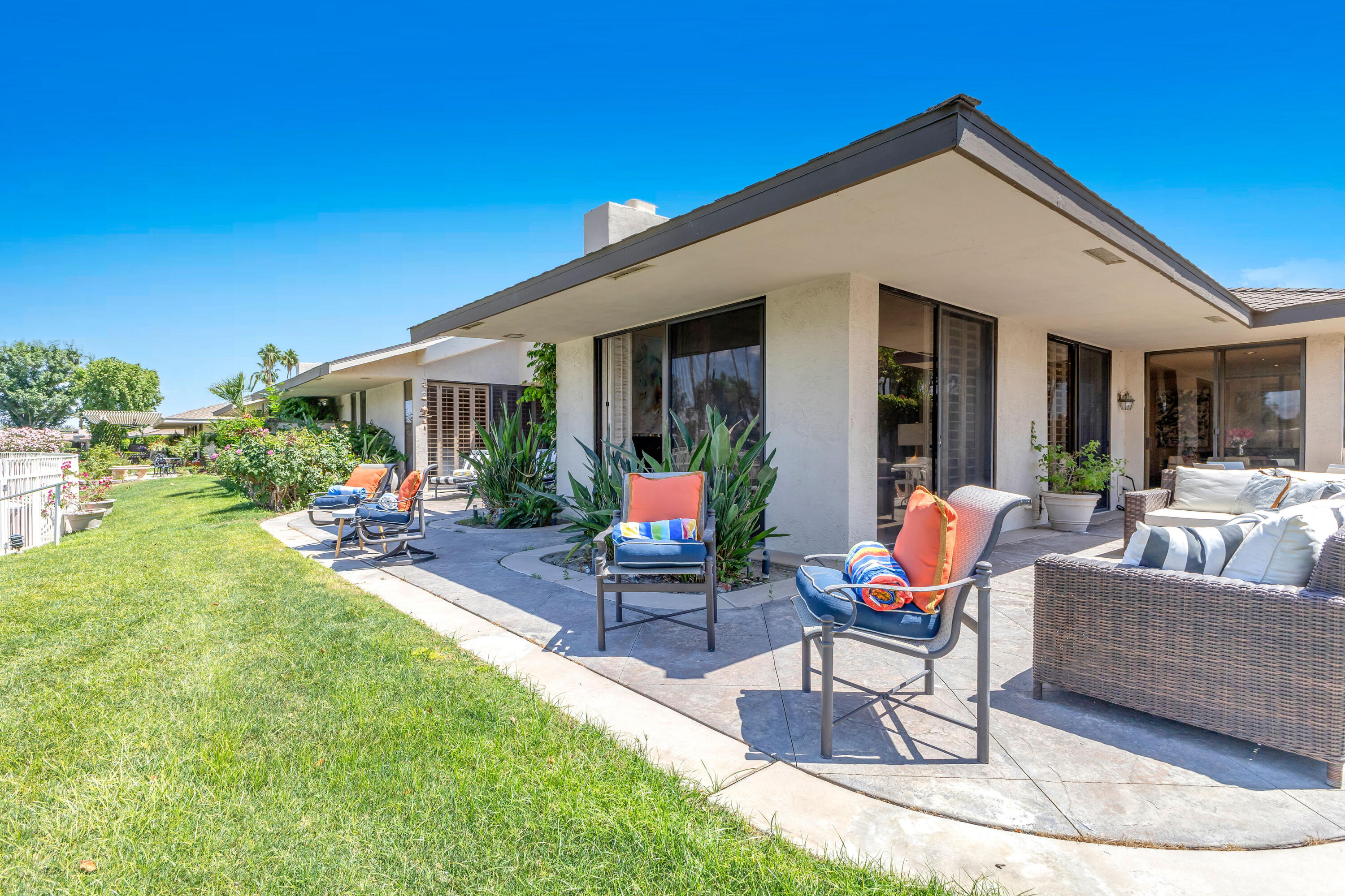24 Columbia Drive Rancho Mirage, CA 92270 - Photo 7 of 58 IMG_1021