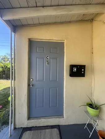 $1,550 | 6770 Park Street, Hollywood, FL 33024