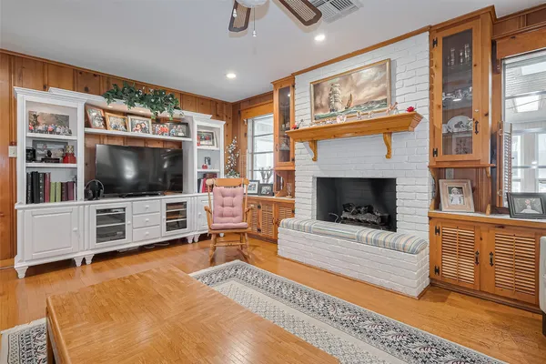 $815,000 | 1535 Spring Hills Drive, Spring, TX 77386
