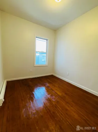 $2,350 | 489 South 17th Street, Unit 2, Newark, NJ 07103