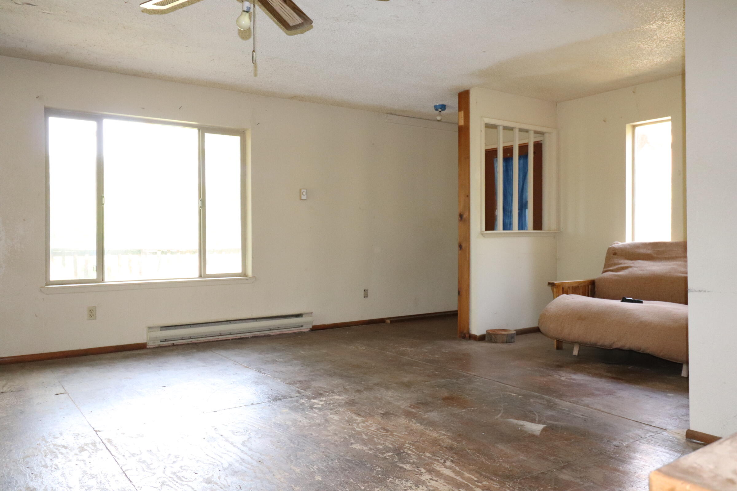 201 Monterico Road Grants Pass, OR 97526 - Photo 3 of 50 IMG_2992
