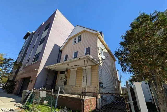 $560,000 | 116 Mayor Gibson, Newark, NJ 07104