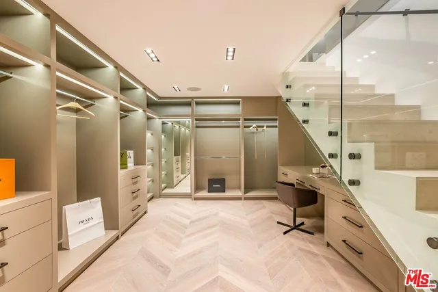 $12,999,000 | 9405 Sierra Mar Place, Los Angeles, CA 90069