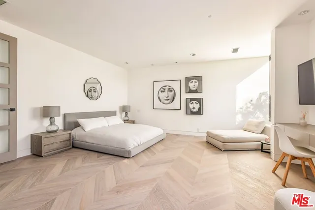 $12,999,000 | 9405 Sierra Mar Place, Los Angeles, CA 90069