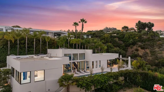 $12,999,000 | 9405 Sierra Mar Place, Los Angeles, CA 90069