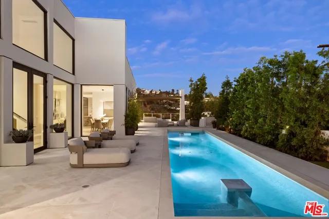 $12,999,000 | 9405 Sierra Mar Place, Los Angeles, CA 90069