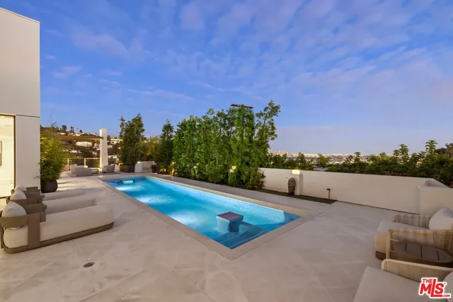 $12,999,000 | 9405 Sierra Mar Place, Los Angeles, CA 90069