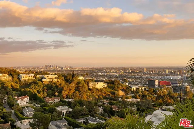 $12,999,000 | 9405 Sierra Mar Place, Los Angeles, CA 90069