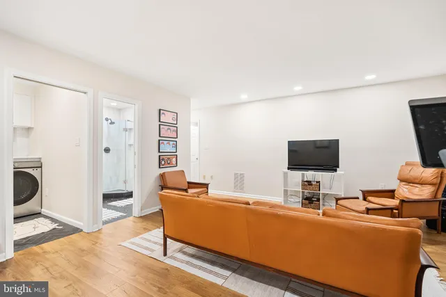 $6,800 | 2729 Unicorn Lane Northwest, Washington, DC 20015