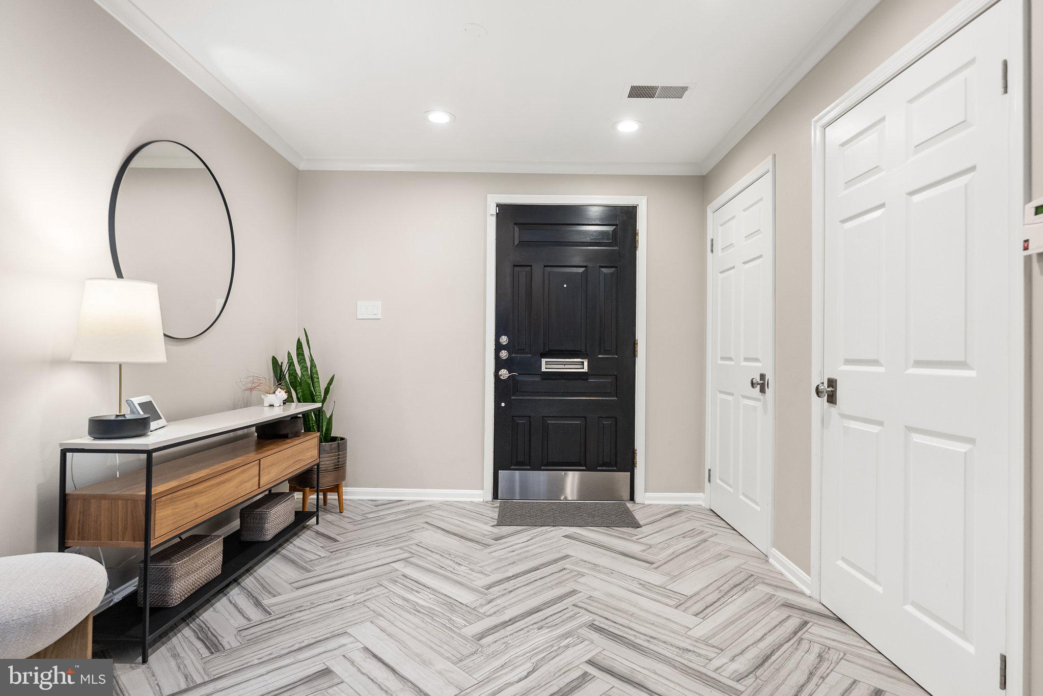 2729 Unicorn Lane Northwest Washington, DC 20015 - Photo 5 of 44