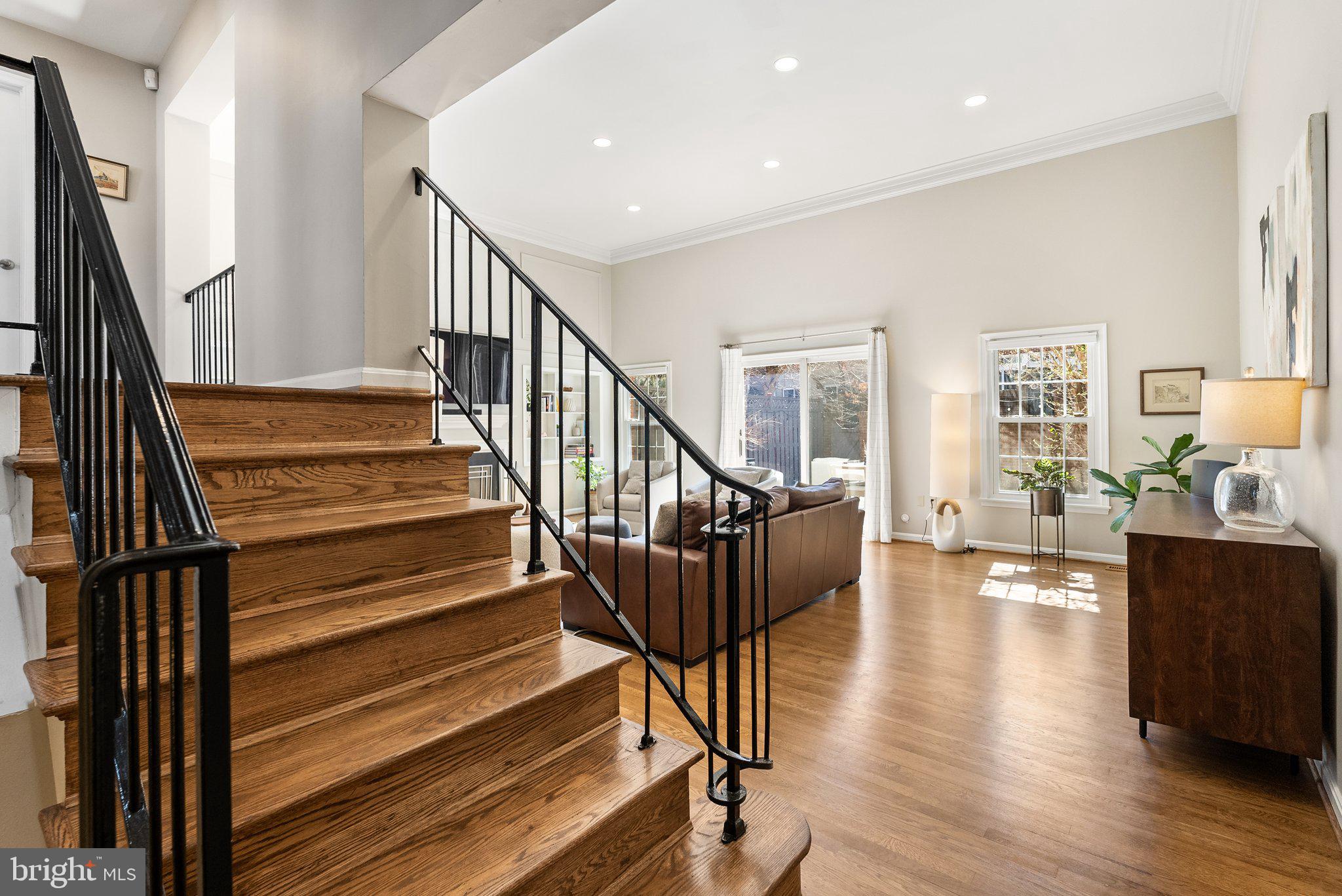 2729 Unicorn Lane Northwest Washington, DC 20015 - Photo 6 of 44