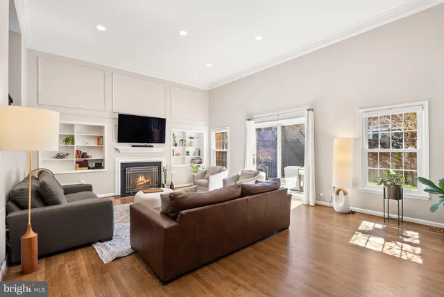 $6,800 | 2729 Unicorn Lane Northwest, Washington, DC 20015