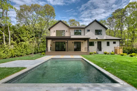 $3,595,000 | 3 Cosdrew Lane, East Hampton, NY 11937