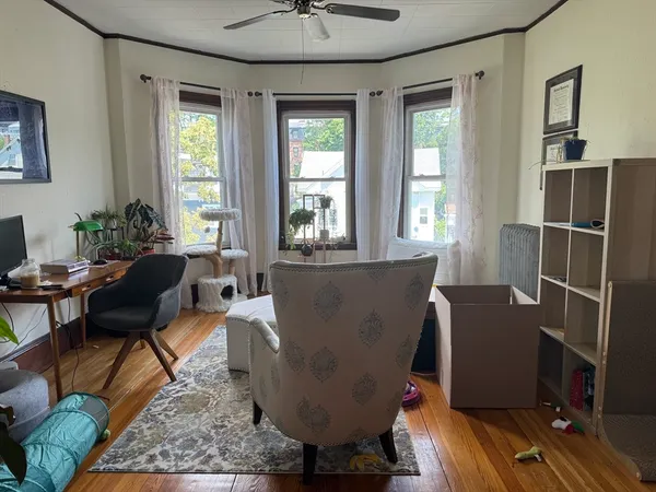 $3,600 | 783 East 4th Street, Unit 3, Boston, MA 02127