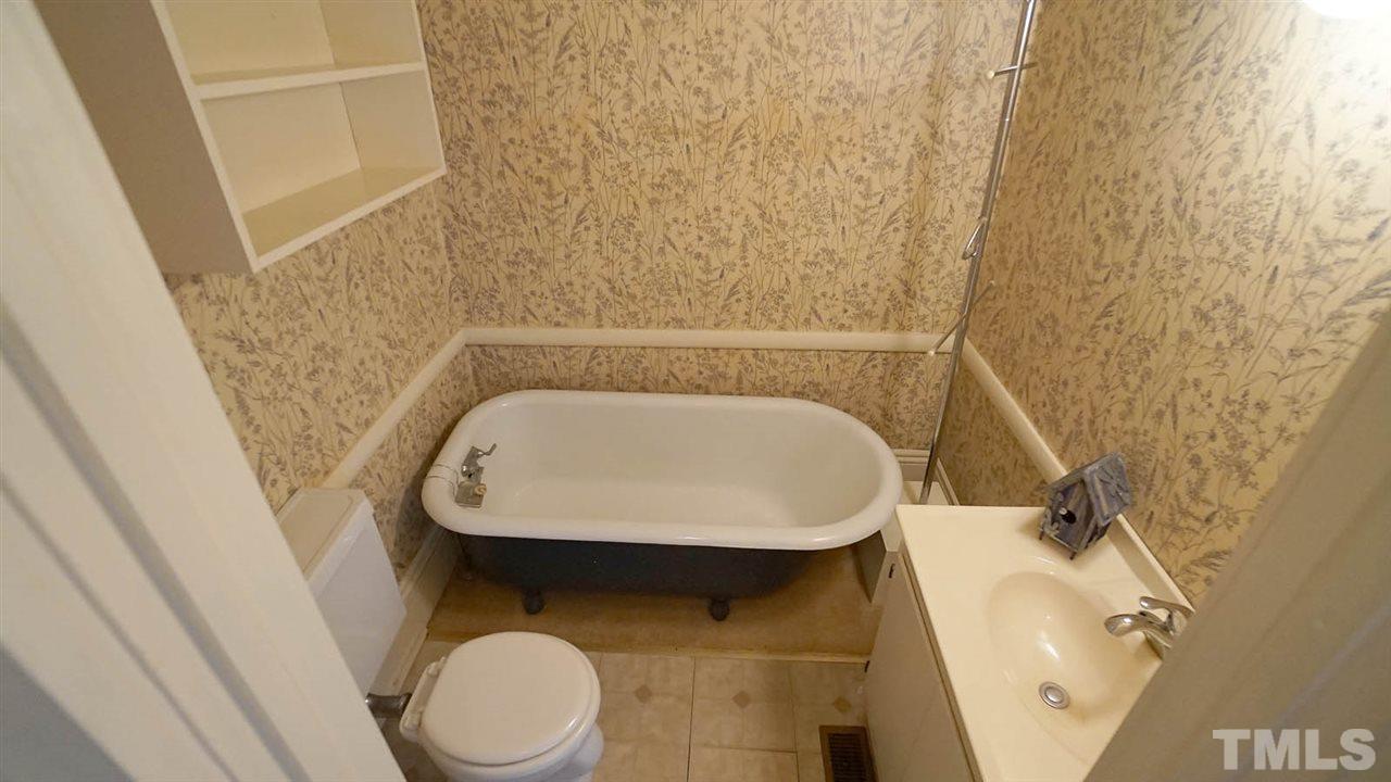 2251 The Circle Raleigh, NC 27608 - Photo 16 of 29 First Floor Full Bathroom
