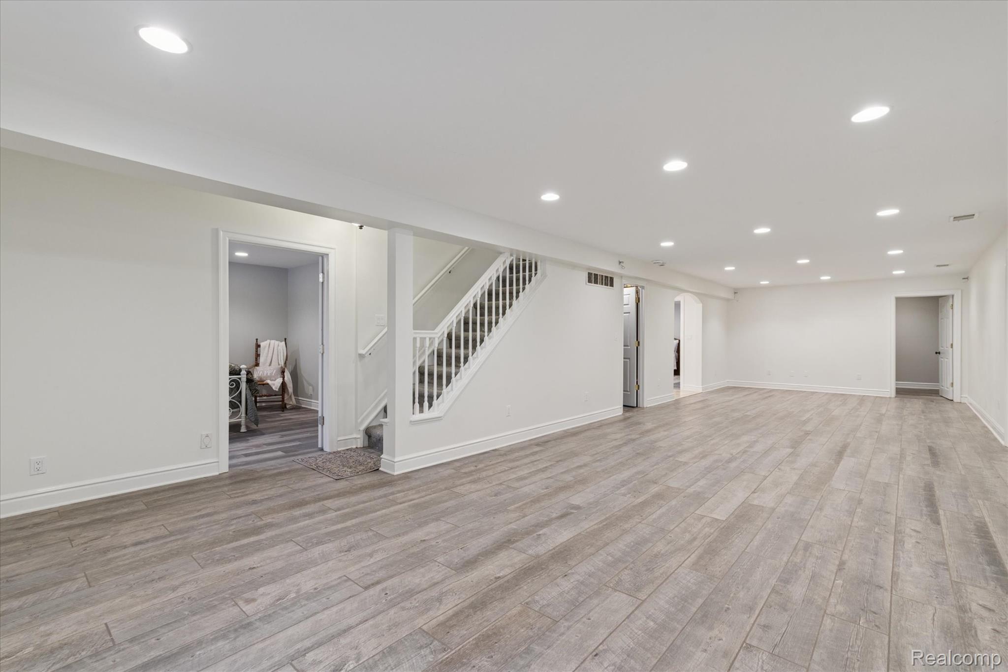 187 Darwin Road Pinckney, MI 48169 - Photo 40 of 71 Great room with lots of room to use your creativity